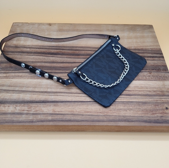 Michael Kors Belt Bag/Fanny Pack w/Silver Detail & Beautiful Gold Lining, EUC - Picture 1 of 5